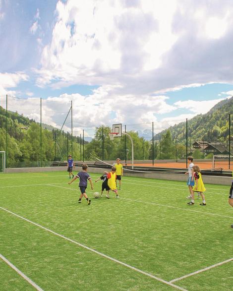 FOOTBALL CAMP PACKAGE – FAMILY HOLIDAYS MEET FOOTBALL FEVER