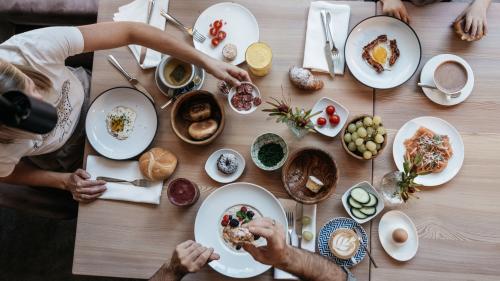 Short-Stay-Days | free arrival breakfast
