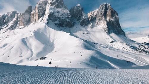 Skisafari: Sellaronda Dolomiten