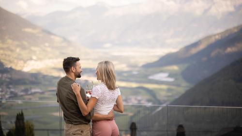 Couple Escape -15%