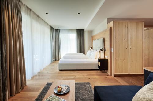 Magic mountain Suite