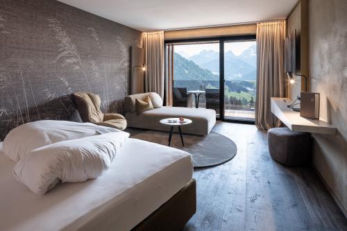 Dolomites Suite