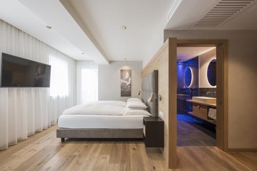 Silver moon double room