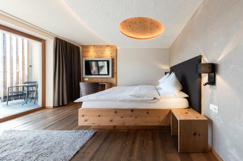 Piz Lun suite with additional room