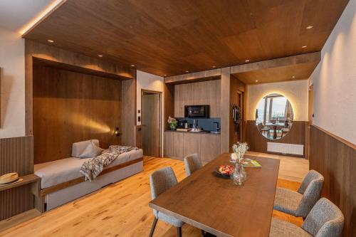 Chalet Mountain with Whirlpool