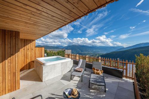 Luxury Terrassensuite Larix mit Whirlpool