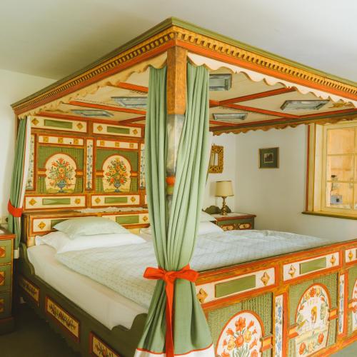 Postmeister Room