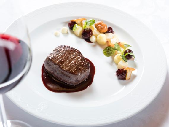 Wine & Dine