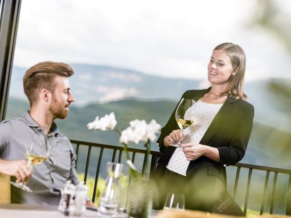 Mai-Momente Deluxe: Frühling, Sonne, Plattenhof!