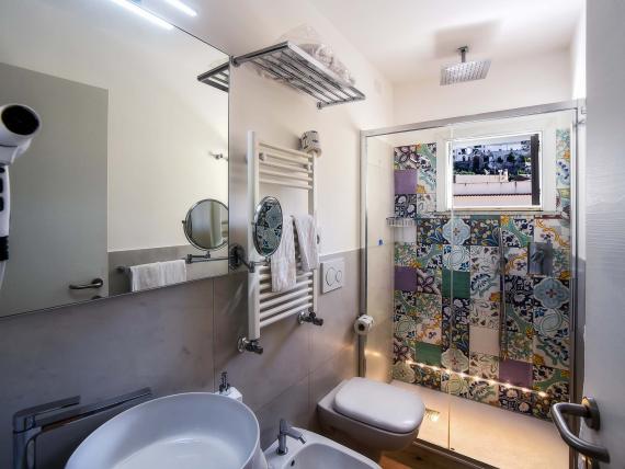 Deluxe Boutique con vasca Jacuzzi in camera