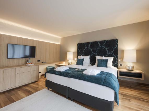 Romance - double room