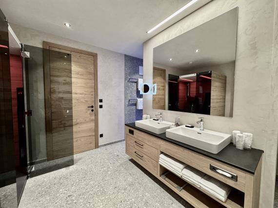 Penthouse Suite Deluxe