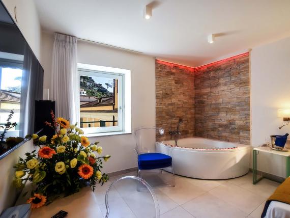 Deluxe Boutique con vasca Jacuzzi in camera