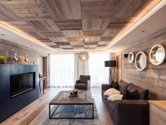 Mountain-Chalet