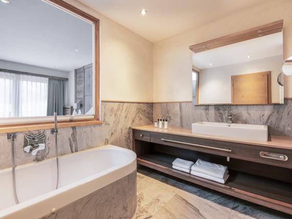 Top-Suite