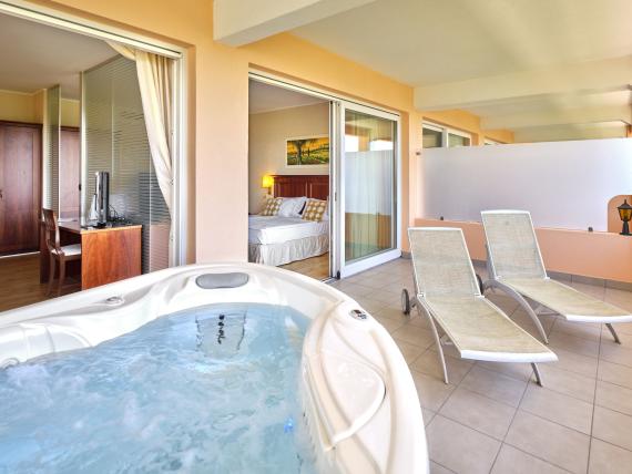 Suite mit Whirlpool