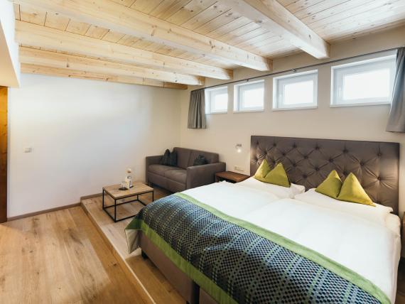 Standardzimmer Zwölfer ohne Balkon