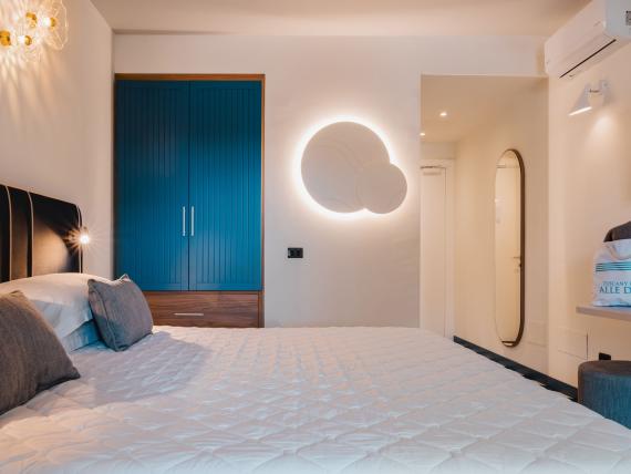 Heaven Room / Blue Heaven Room