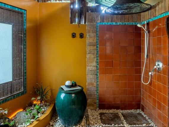 Superior Jacuzzi Villa