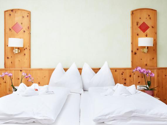 Doppelzimmer Zirbe Garten