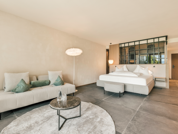 NEU 2025 - Relax Pool Suite