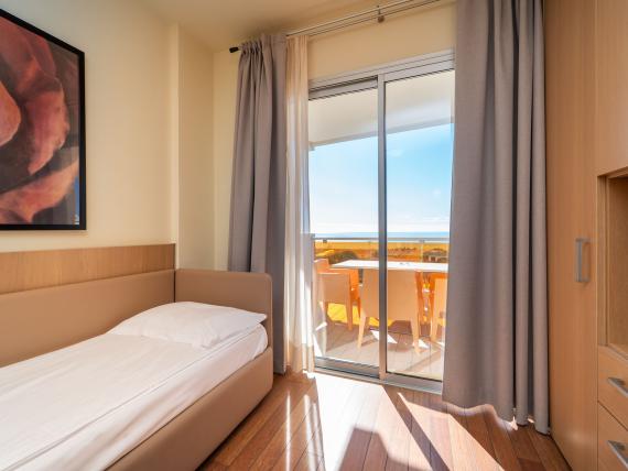 Camera singola con balcone e vista mare al Bibione Palace Hotel