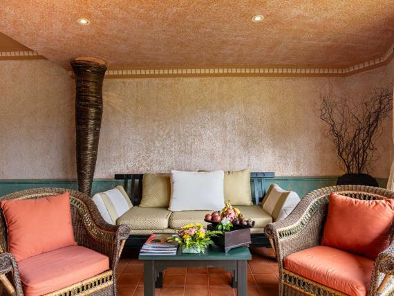 Royal Jacuzzi Villa Garden