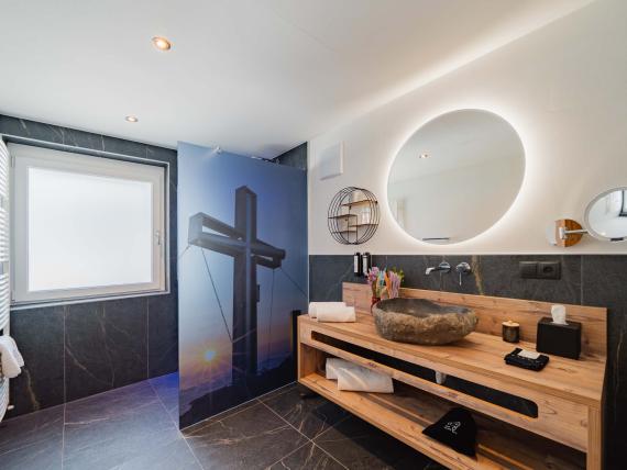 Romantic Spa Suite