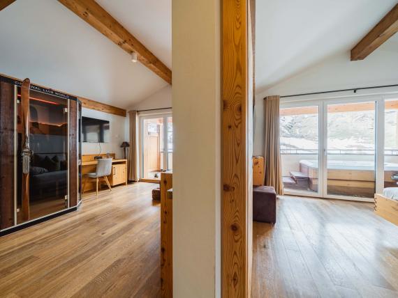 Alpine Spa Suite