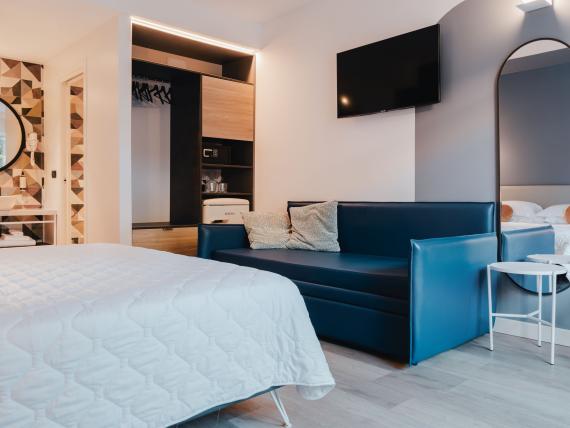 Elegance Room / Elegance Bay Room