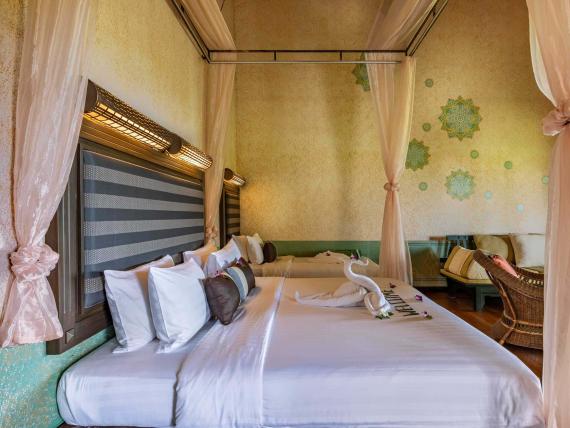Royal Jacuzzi Villa Balcony