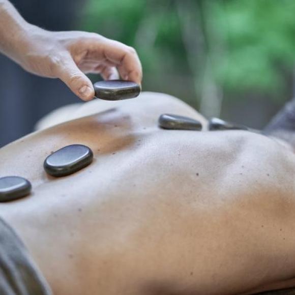 HOT-STONE-MASSAGE