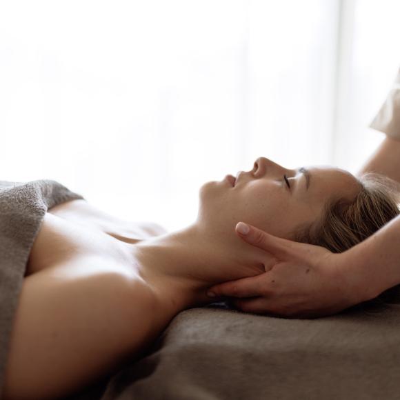 AYURVEDA MUKABHYANGA