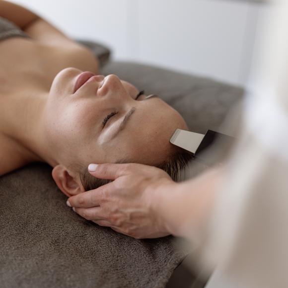 ULTRASONIC PURIFYING FACIAL