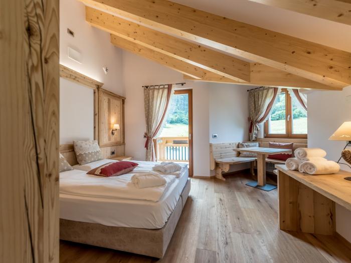 ADAMELLO ROOM