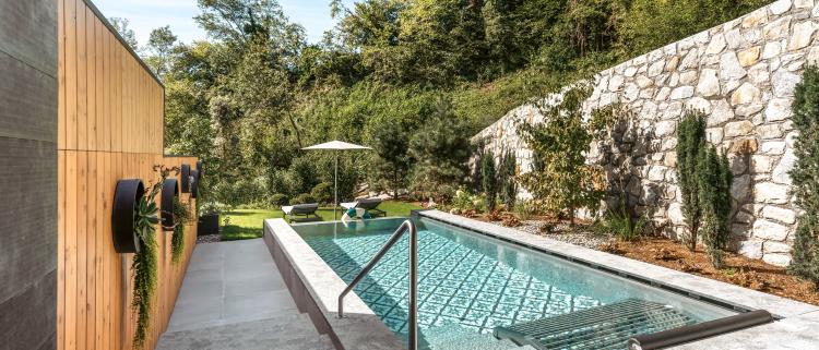 NEU 2025 - Relax Pool Suite