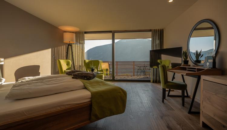 Suite Zypresse 2. Stock