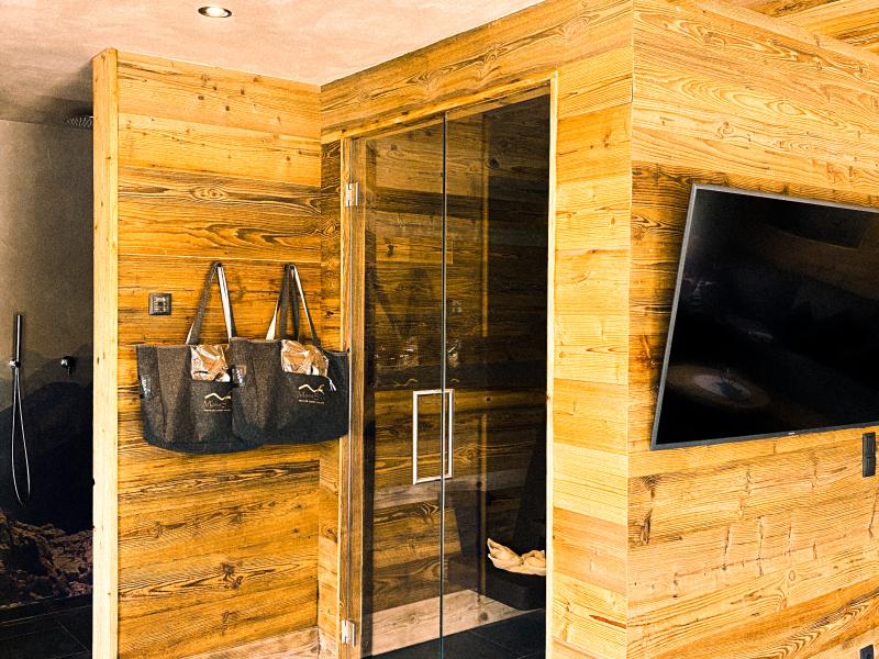 Mountain Chalet De Luxe