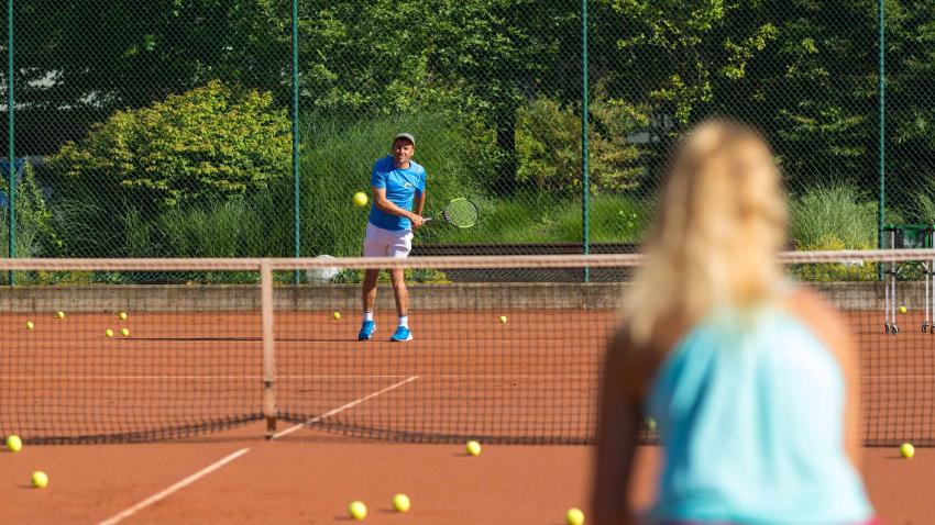 TENNIS - EINZELUNTERRICHT