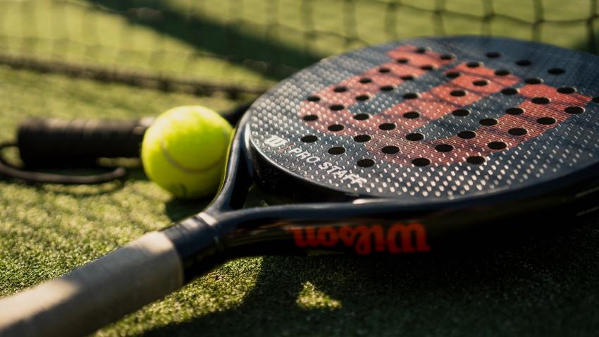 INDIVIDUAL PADEL TENNIS LESSONS