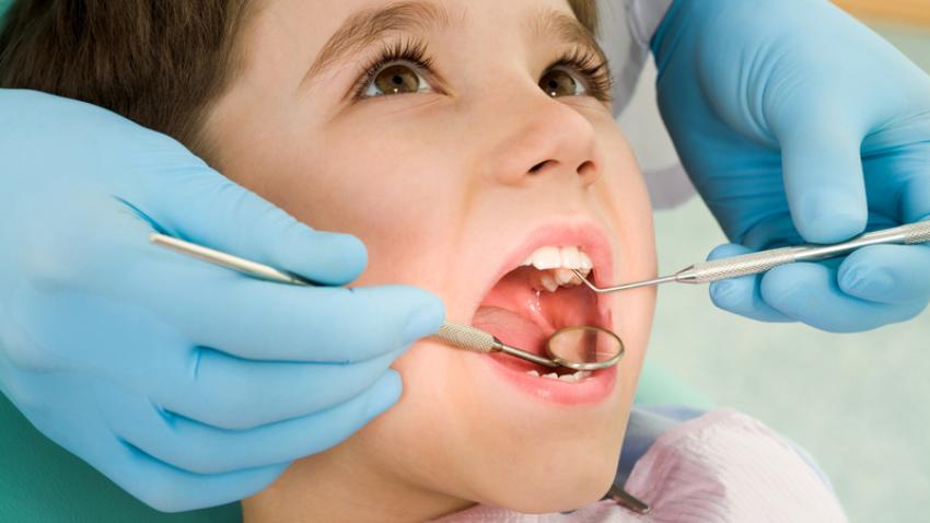 PROFILASSI DENTALE PER BAMBINI E ADOLESCENTI