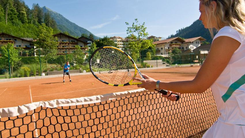 TENNIS - INTRODUCTORY COURSE