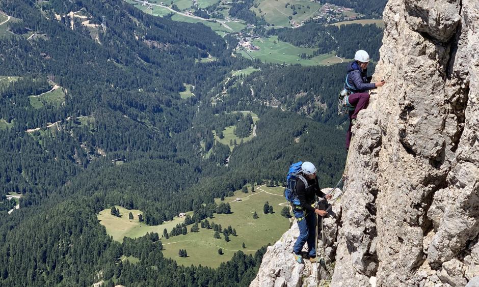 Summit seeker