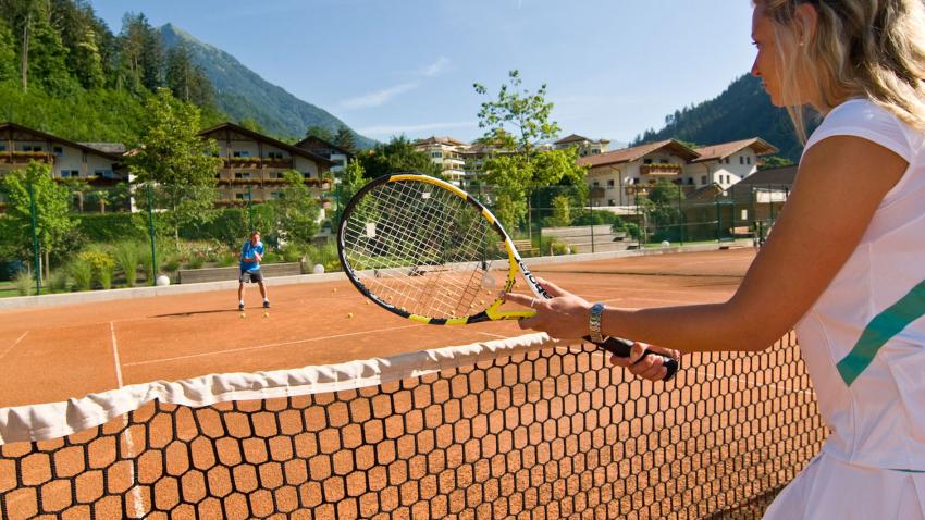 TENNIS - INTRODUCTORY COURSE